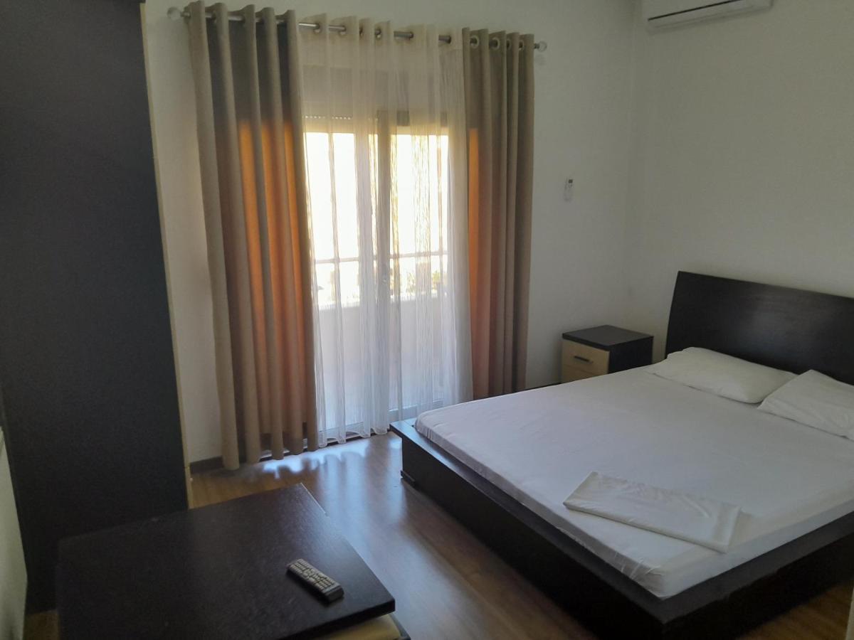 Hotel Yjet Pogradec Exterior photo