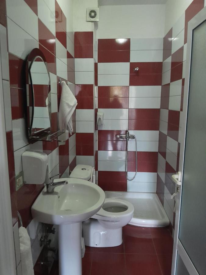 Hotel Yjet Pogradec Exterior photo